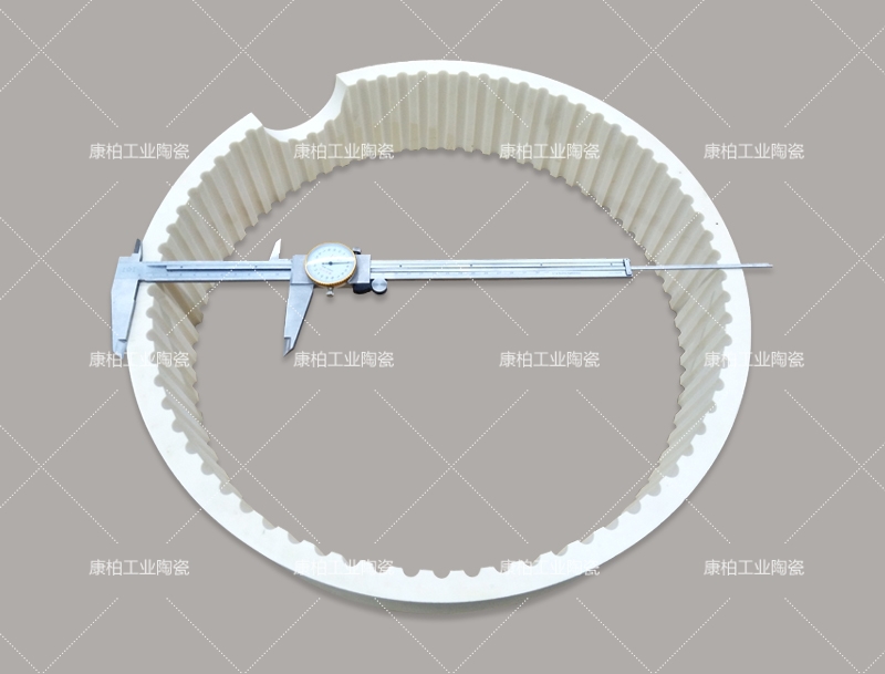 透明氧化铝陶瓷是完全透明的吗？会呈现颜色或雾感？​